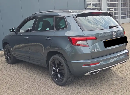 Left hand drive SKODA KAROQ 1.6 TDI Greentech 115hp DSG-7 Sportline Business