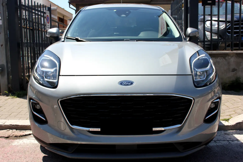 Left hand drive FORD PUMA Hibrid Titanium