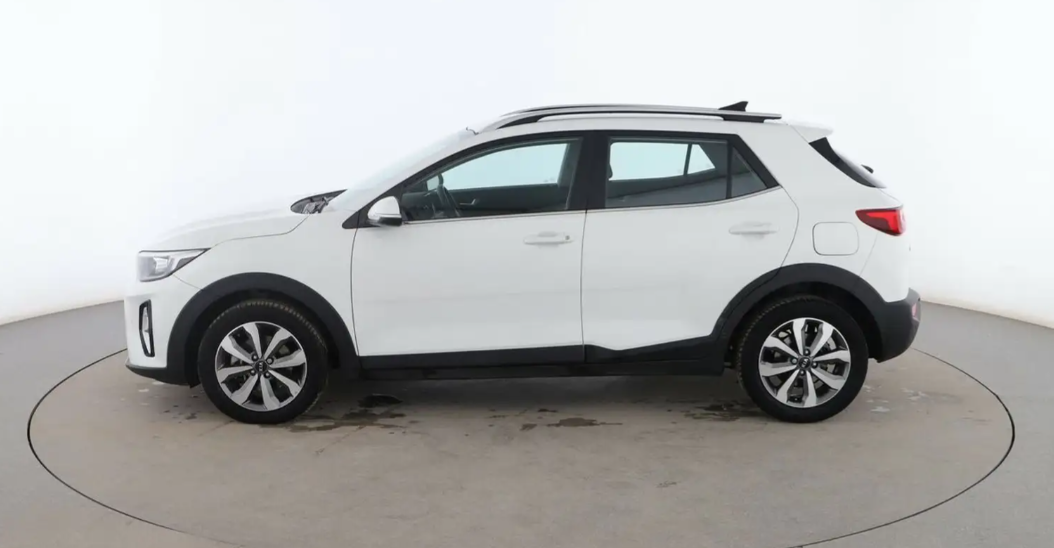 Left hand drive KIA STONIC 1.0 TGDI Spanish reg