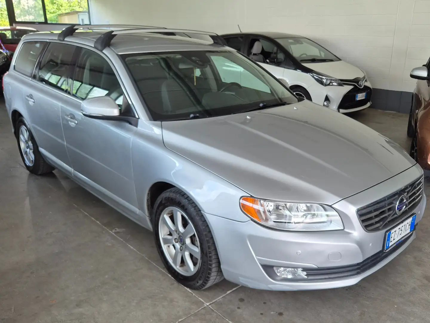 VOLVO V70 (01/03/2015) - 
