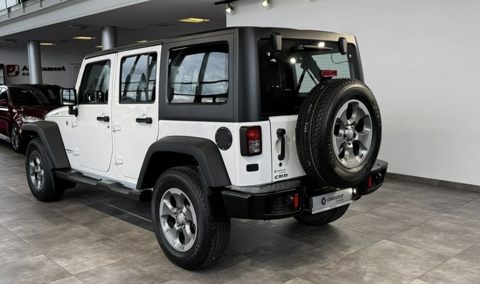 Left hand drive JEEP WRANGLER 2.8 CRD SPORTS UNLIMITED LOW MILEAGE