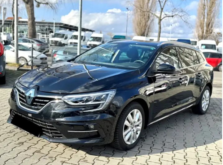 Left hand drive RENAULT MEGANE Large 1.3 TCE 140 EDC Intense Winterpaket