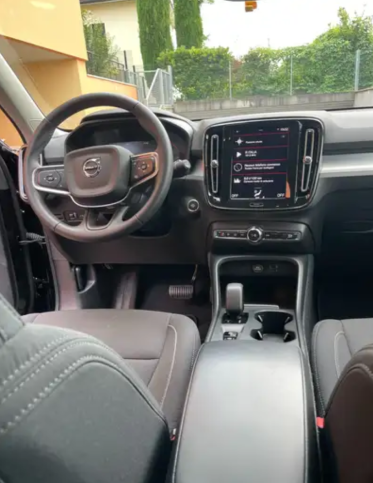VOLVO XC40 (01/04/2022) - 