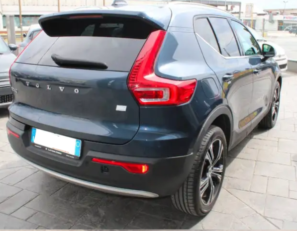 Left hand drive VOLVO XC40 1.5 t4 phev 