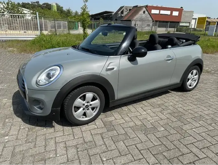 Left hand drive MINI COOPER 1.5A