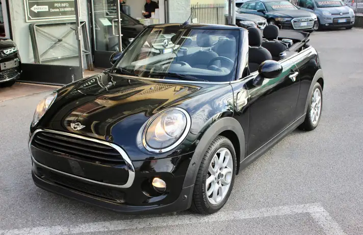 Left hand drive MINI COOPER 1.5 Steptronic 136cv SEDILI Sport