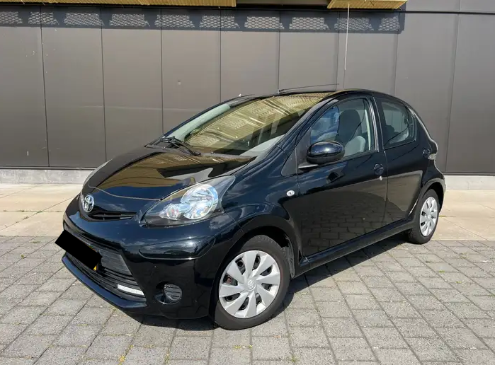 Left hand drive TOYOTA AYGO 1.0 VVT-i Aspir