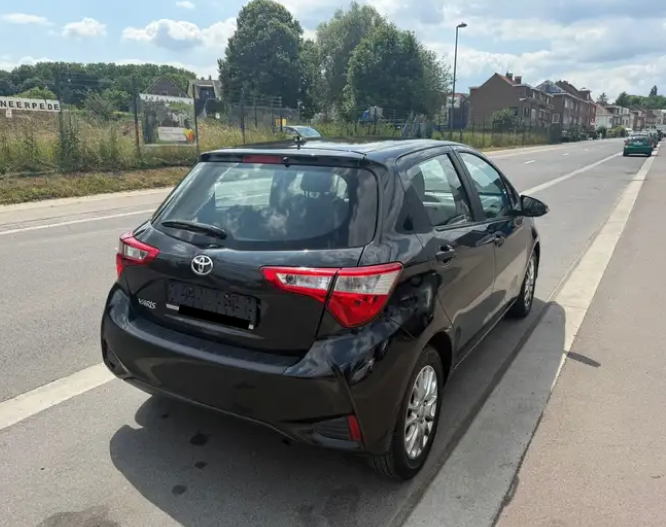 TOYOTA YARIS (00/01/7) - 