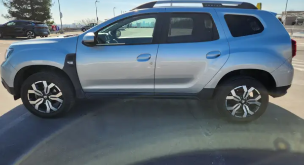 Left hand drive DACIA DUSTER TCE 130 FAP 4X2 Prestige French Reg