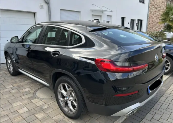 Left hand drive BMW X4 XDrive20i aut