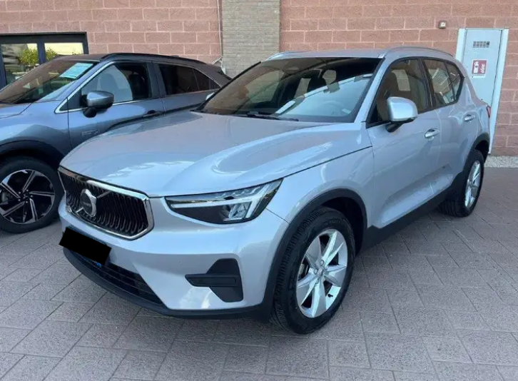 Left hand drive VOLVO XC40 XC40 2023 2.0 B3 Core Auto