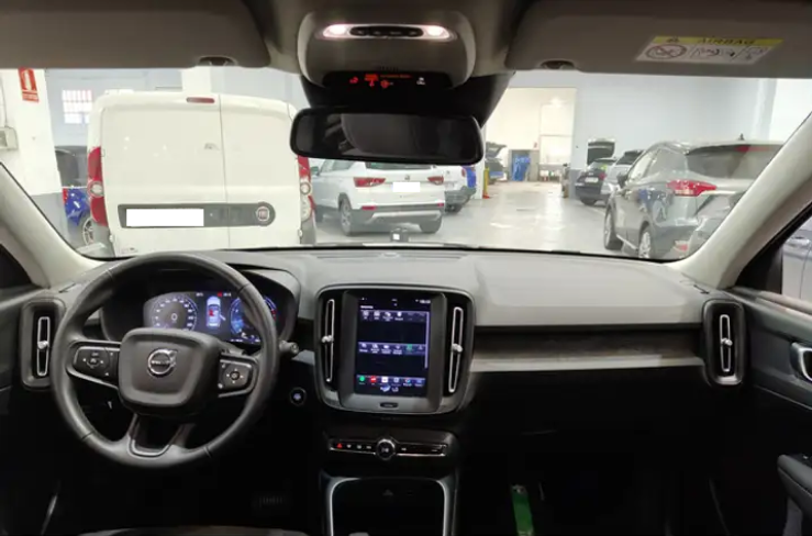 VOLVO XC40 (01/10/2022) - 
