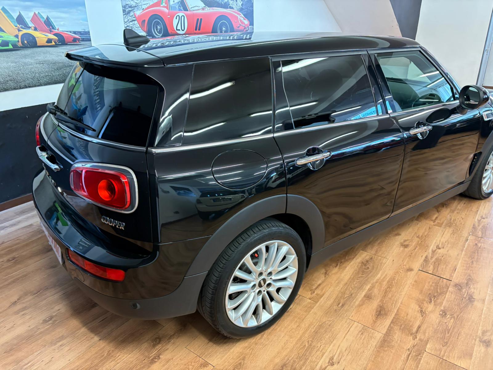 Left hand drive MINI CLUBMAN 1.5 HYPE AUTO