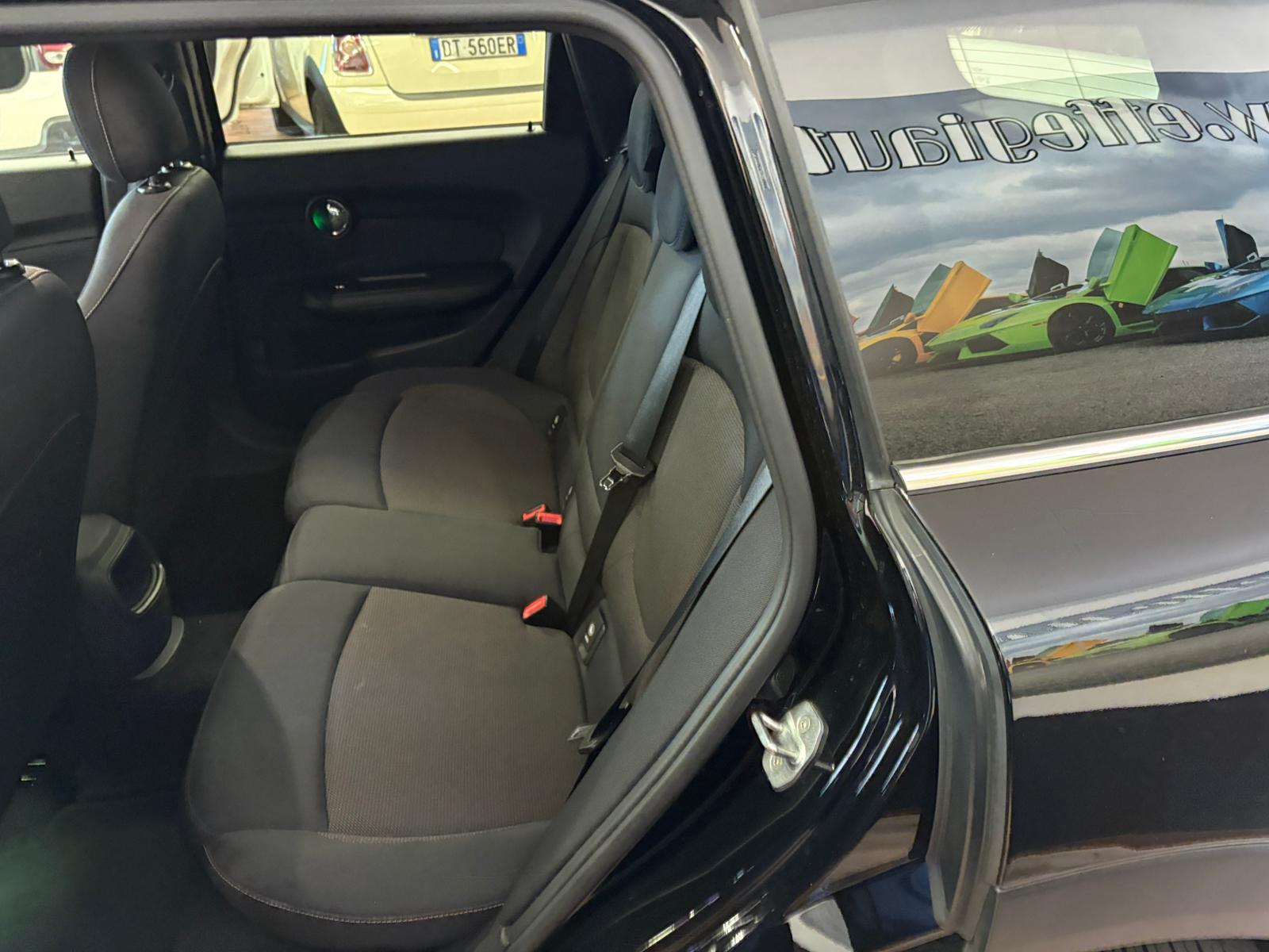 MINI CLUBMAN (01/10/2016) - 