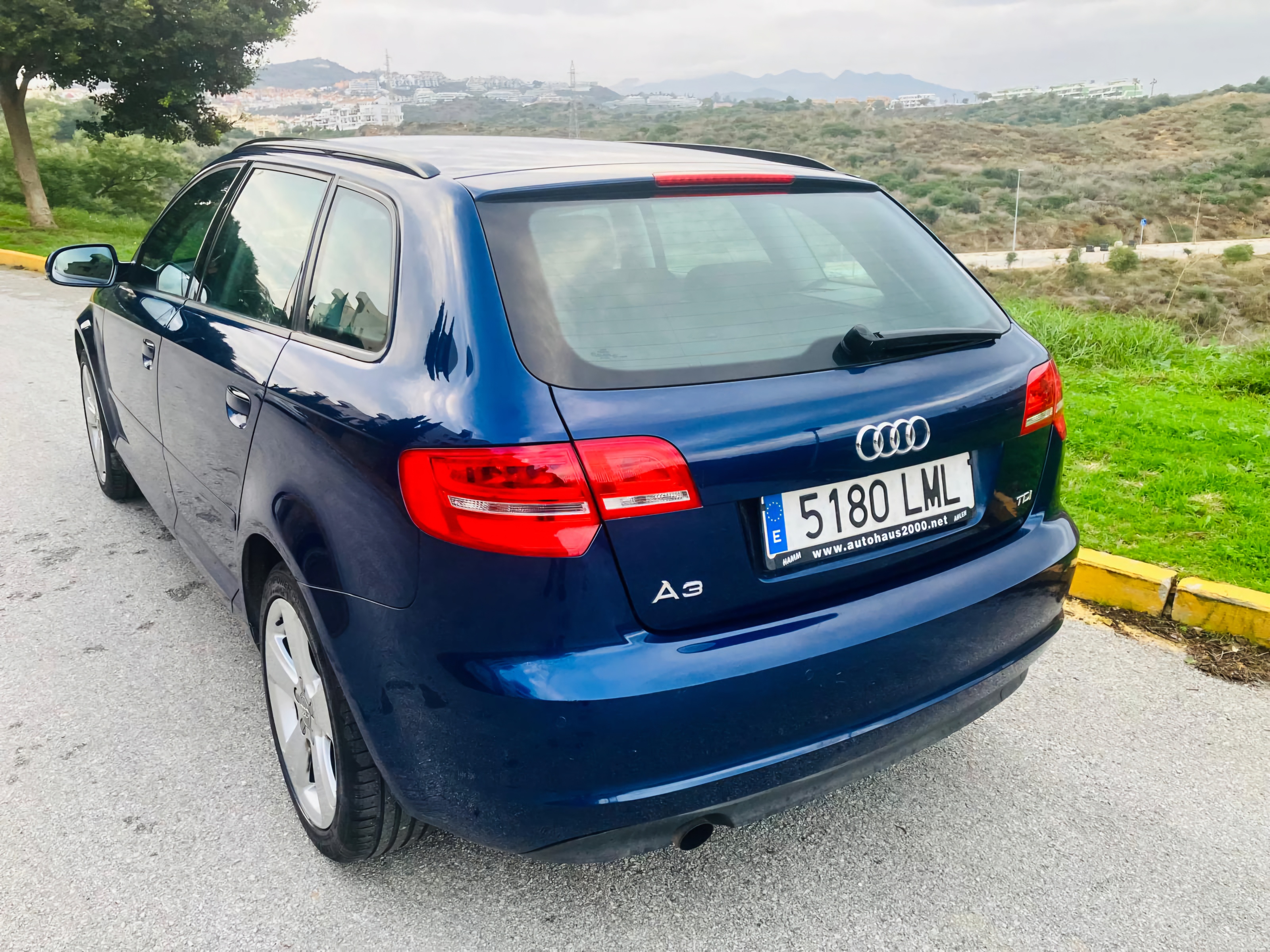 Left hand drive AUDI A3 1.6 TDI 105 SPANISH REG