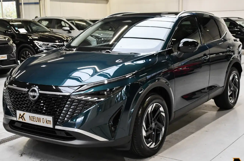 Left hand drive NISSAN QASHQAI 1.3 DIG-T MHEV N-Connecta