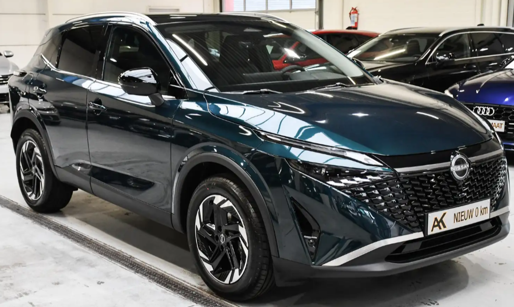 Left hand drive NISSAN QASHQAI 1.3 DIG-T MHEV N-Connecta