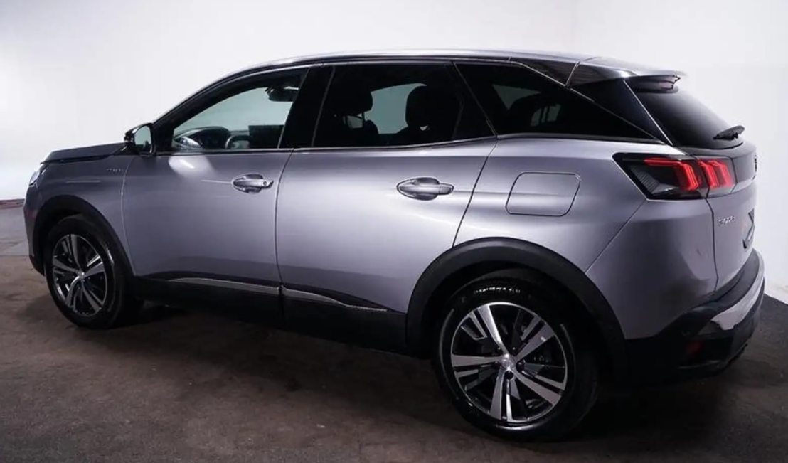 Left hand drive PEUGEOT  1.6 300 A 4 llure Pack