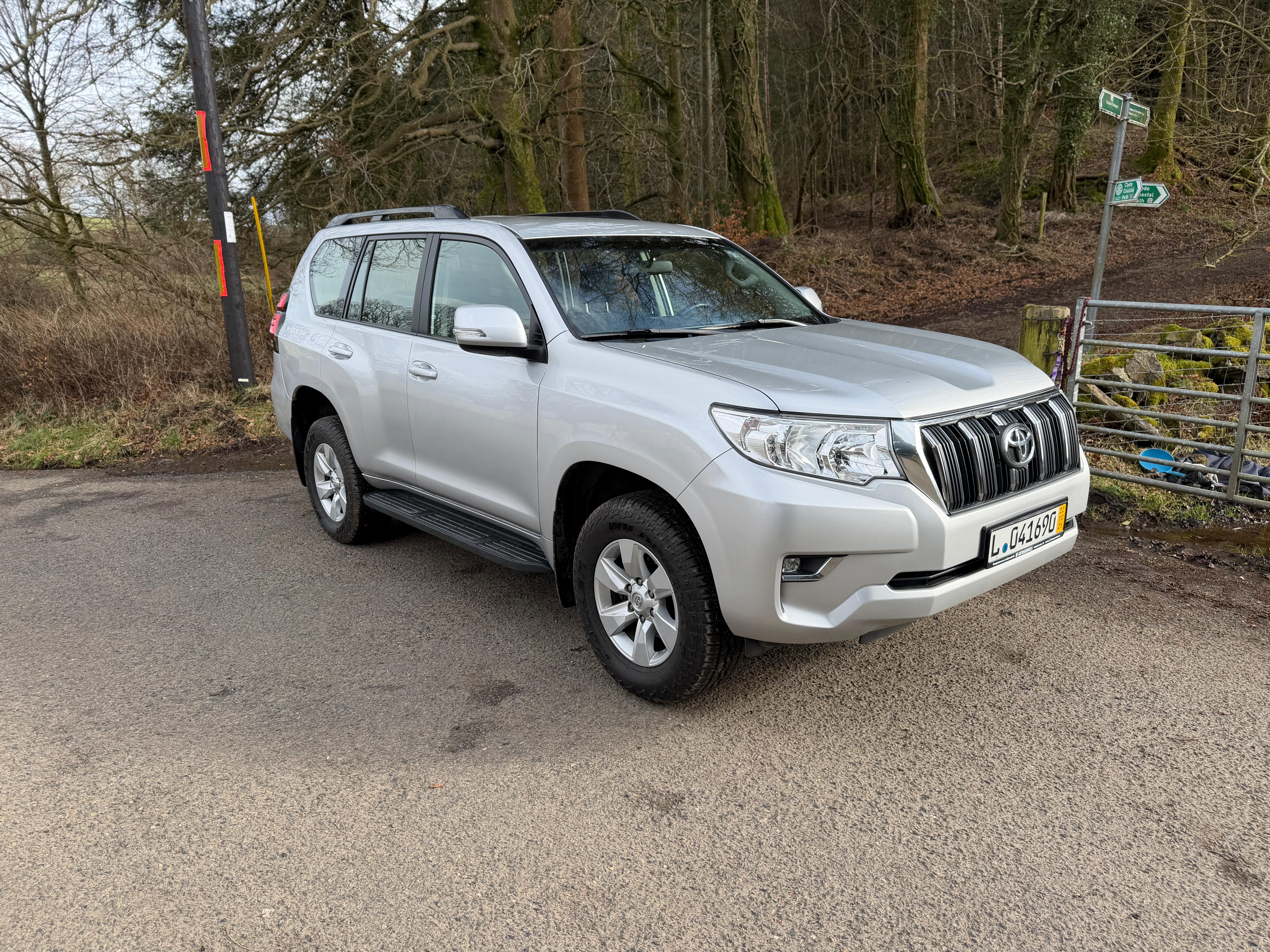 LHD TOYOTA LANDCRUISER