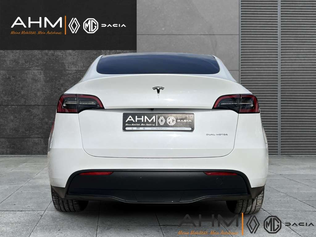 Left Hand Drive TESLA MODEL Y gallery photo