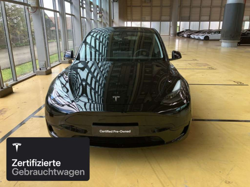 Left Hand Drive TESLA MODEL Y gallery photo