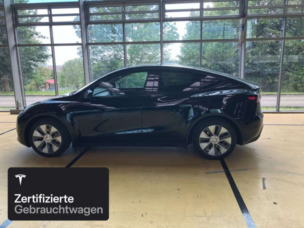 Left Hand Drive TESLA MODEL Y gallery photo