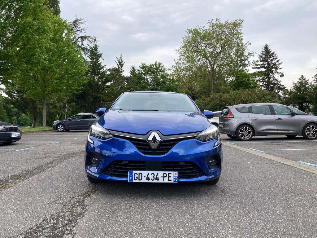 Left Hand Drive RENAULT CLIO gallery photo