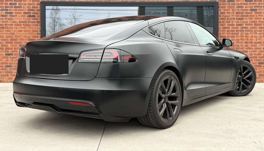 Left Hand Drive TESLA MODEL S gallery photo