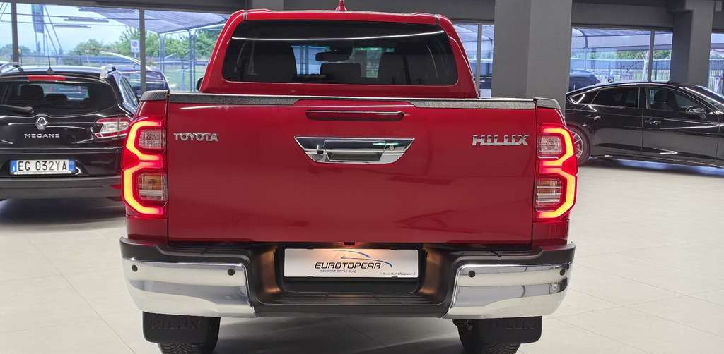 Left Hand Drive TOYOTA HILUX gallery photo