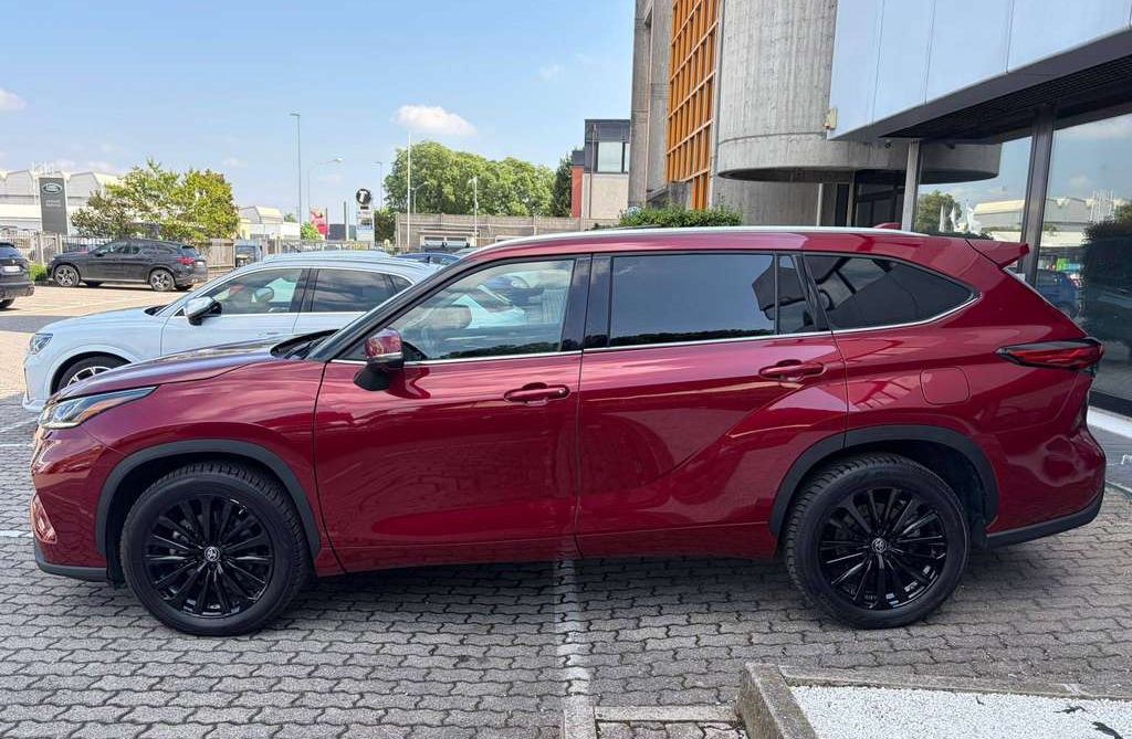 Left Hand Drive TOYOTA HIGHLANDER gallery photo
