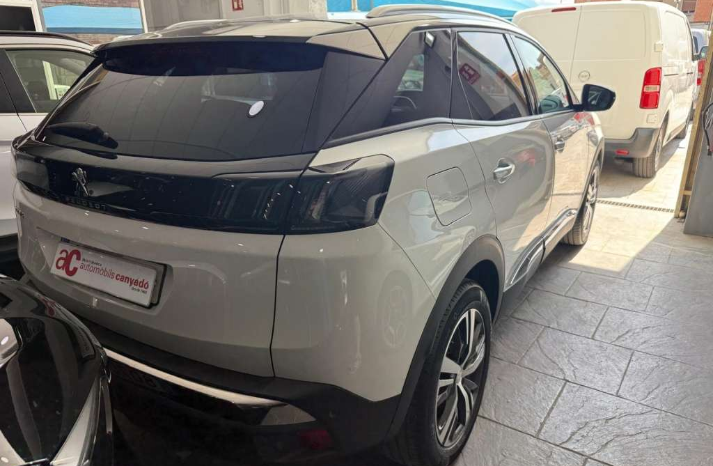 Left Hand Drive PEUGEOT 3008 gallery photo