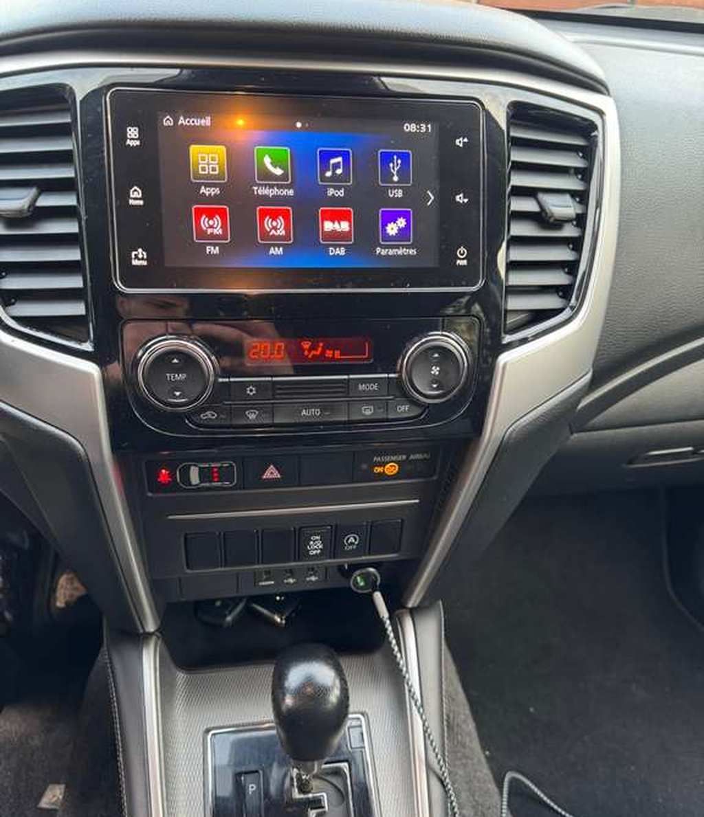 Left Hand Drive MITSUBISHI L200 gallery photo