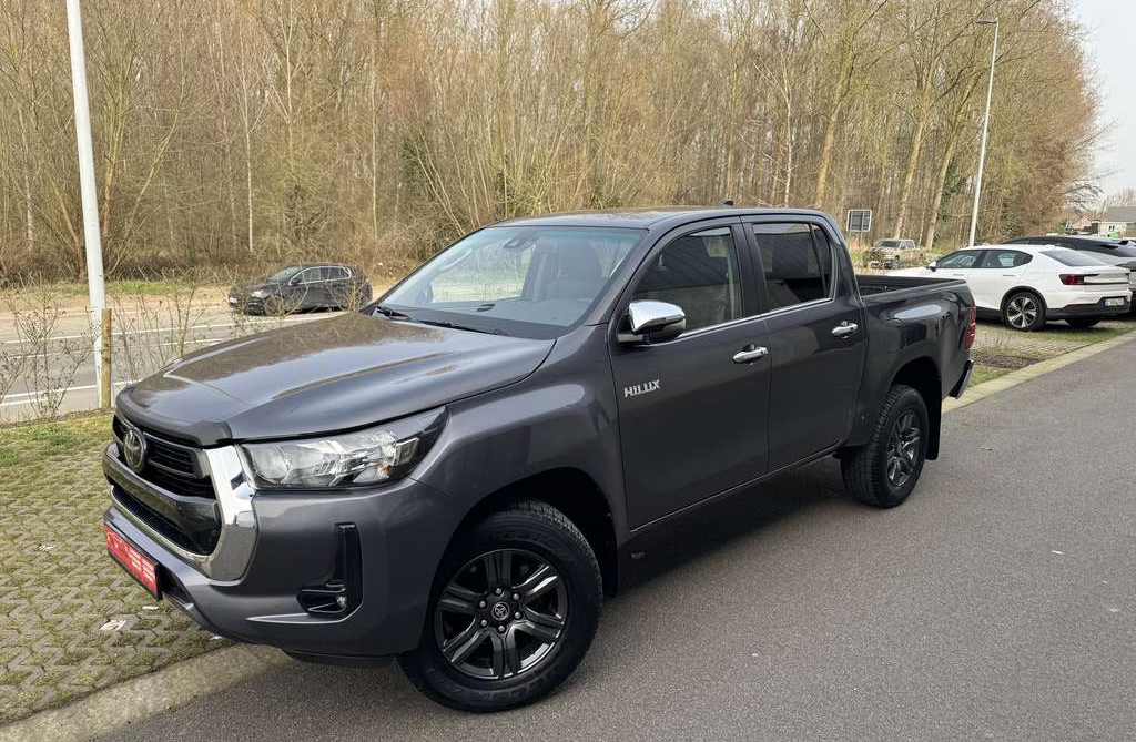 Left Hand Drive TOYOTA HILUX Hilux Double Cab Executive Auto for sale