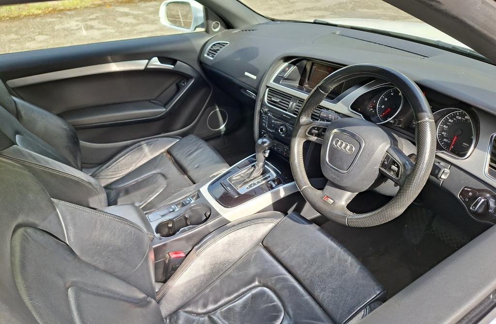 Left Hand Drive AUDI A5 gallery photo
