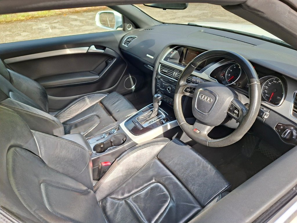 Left Hand Drive AUDI A5 gallery photo