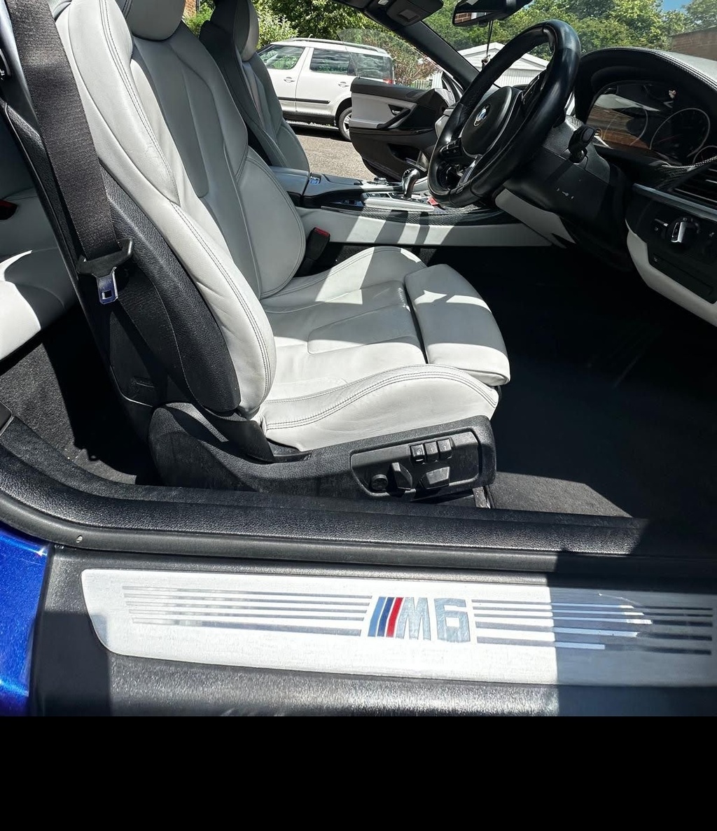 Left Hand Drive BMW M6 gallery photo