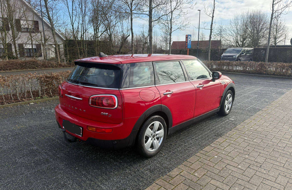 Left Hand Drive MINI CLUBMAN gallery photo