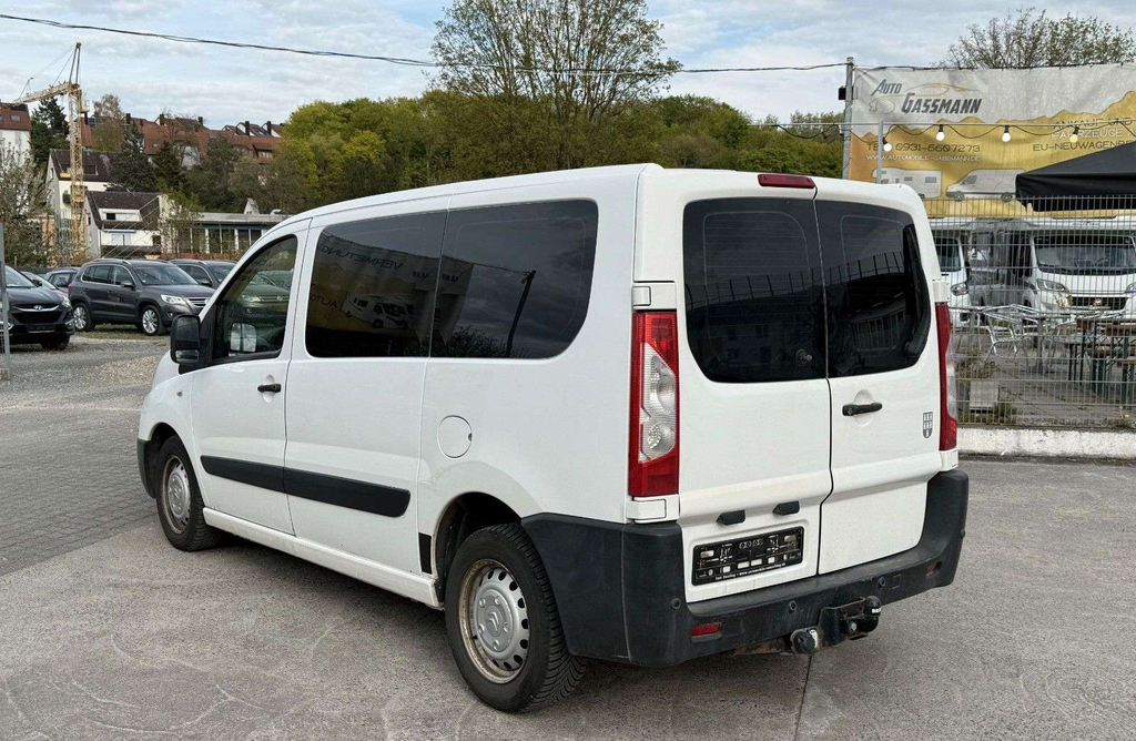 Left Hand Drive CITROEN JUMPY gallery photo