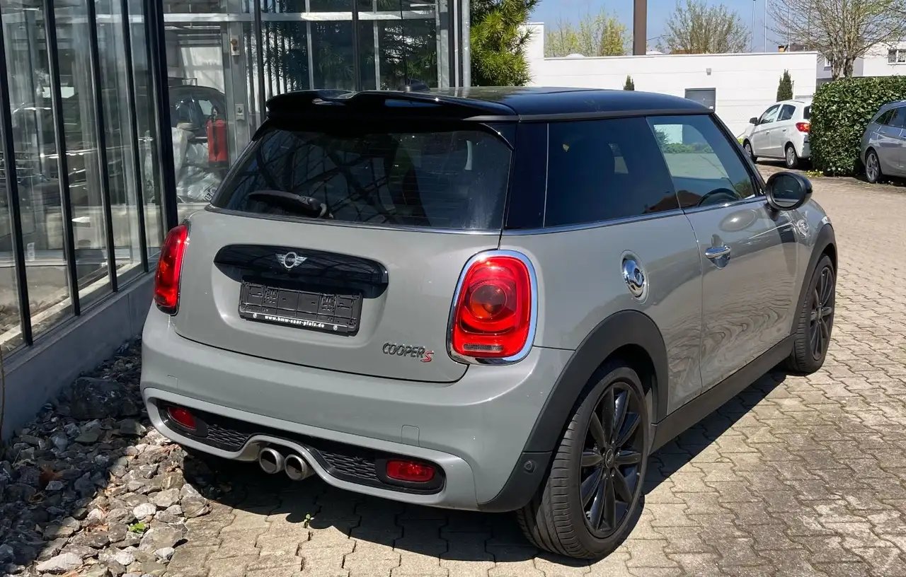 Left Hand Drive MINI COOPER S gallery photo