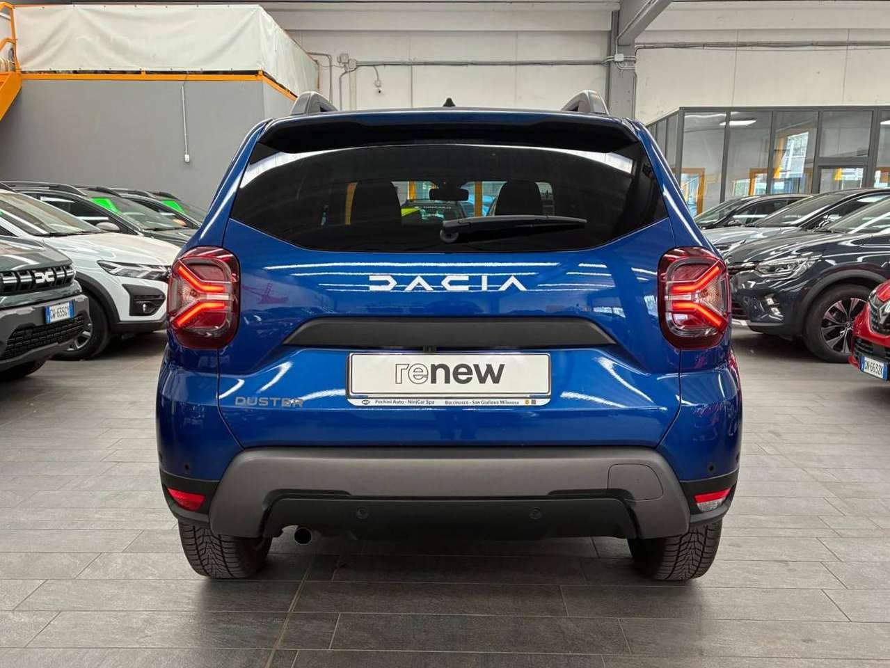 Left Hand Drive DACIA DUSTER gallery photo