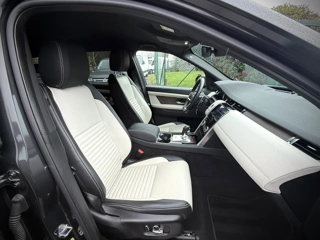Left Hand Drive LANDROVER DISCOVERY SPORT gallery photo