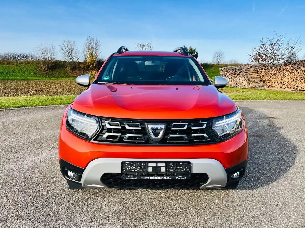 Left Hand Drive DACIA DUSTER gallery photo