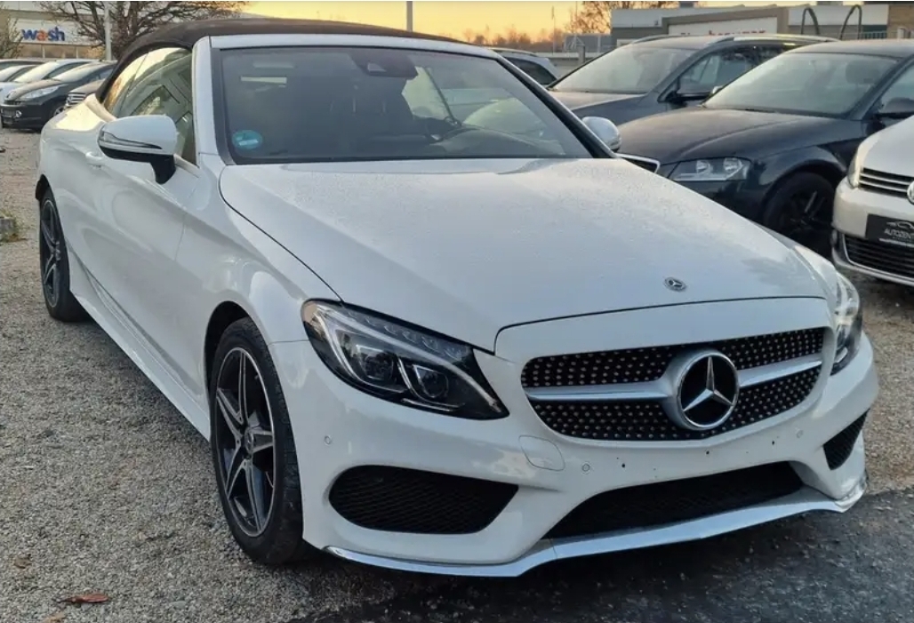 Left Hand Drive MERCEDES C CLASS gallery photo