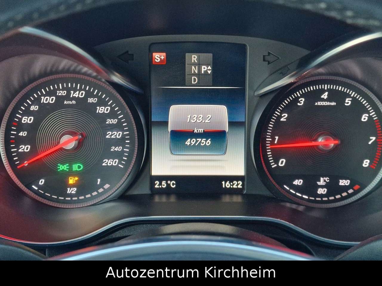 Left Hand Drive MERCEDES C CLASS gallery photo