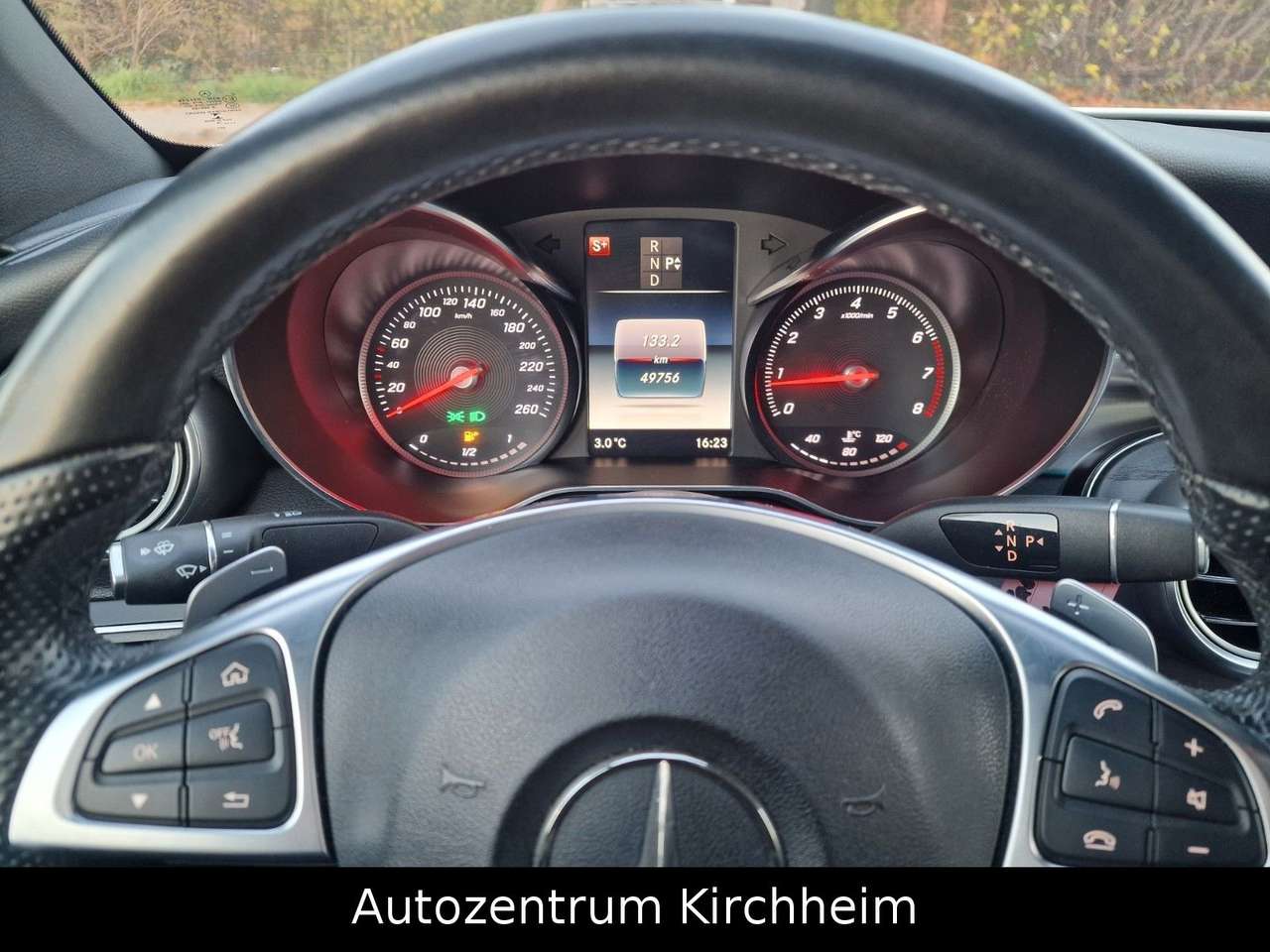 Left Hand Drive MERCEDES C CLASS gallery photo