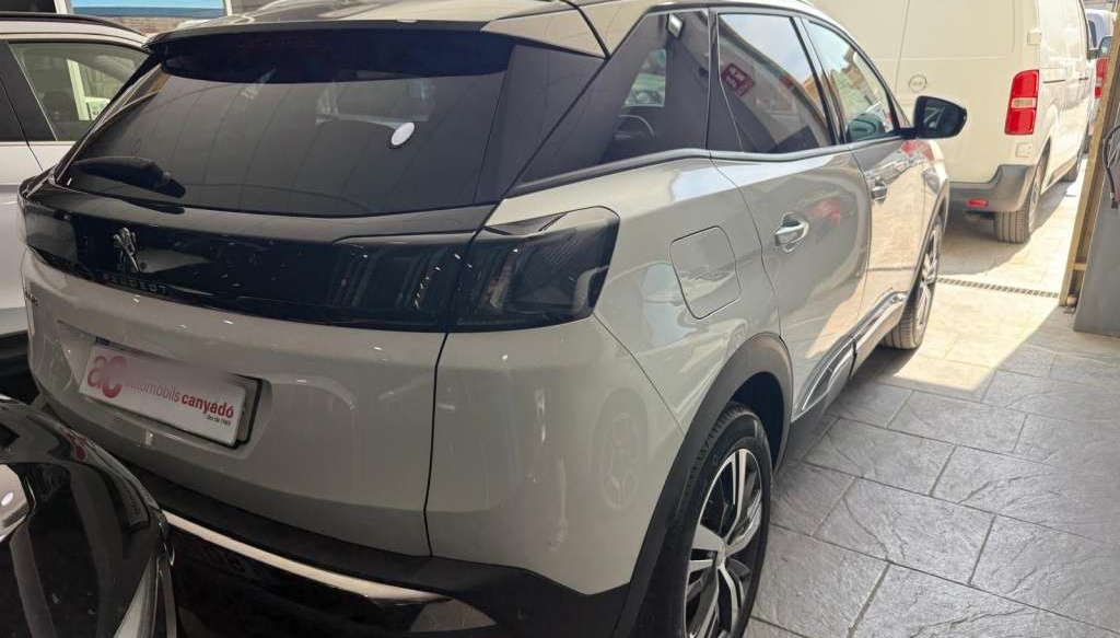 Left Hand Drive PEUGEOT 3008 gallery photo