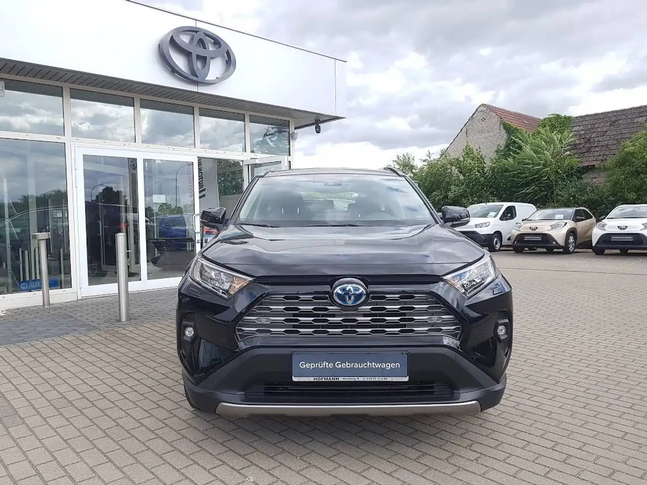Left Hand Drive TOYOTA RAV 4 gallery photo