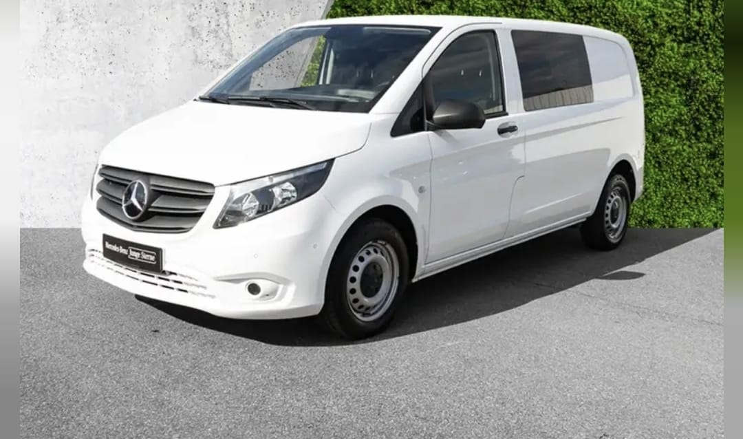 Left Hand Drive MERCEDES VITO gallery photo