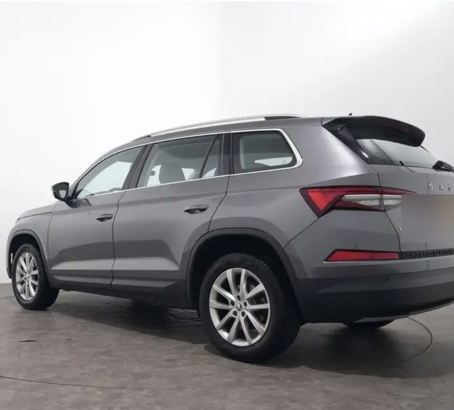 Left Hand Drive SKODA KODIAQ gallery photo