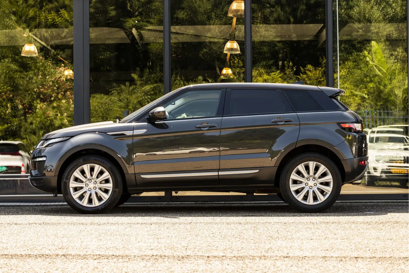 Left Hand Drive LANDROVER RANGE ROVER EVOQUE gallery photo
